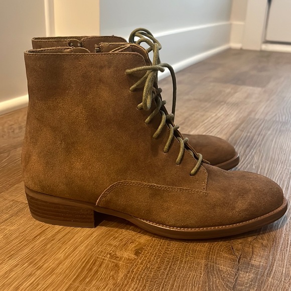 Vaneli combat boots - Picture 1 of 5